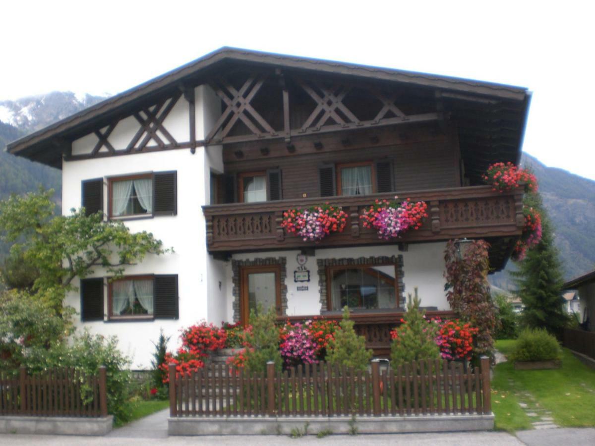 Ferienwohnung Familie Hoefler Längenfeld Exterior foto